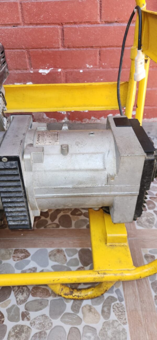 Generador Genpack 4,1 Kva. Motor Japonés  robin Subaru 9 Hp. Alternador Sincro Italiano, Faenas de Construcción - Imagen 5